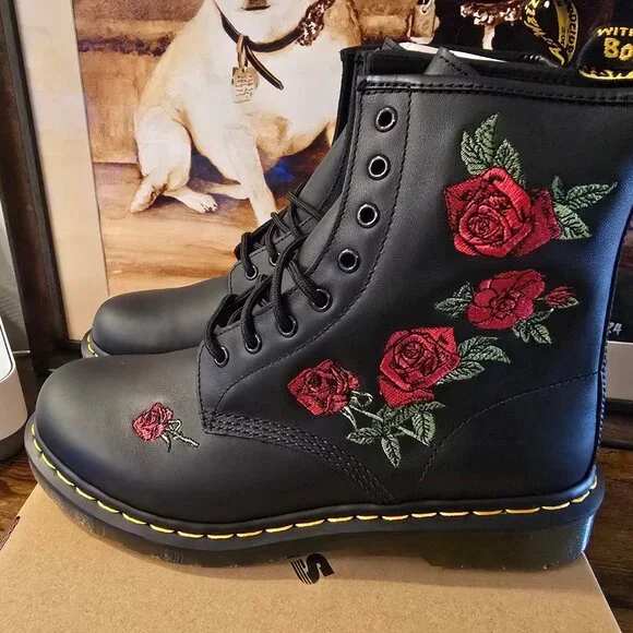 DR MARTENS 1460 VONDA Floral Leather Boots 24722001 BLACK Men's Size 10 NEW - Picture 2 of 15
